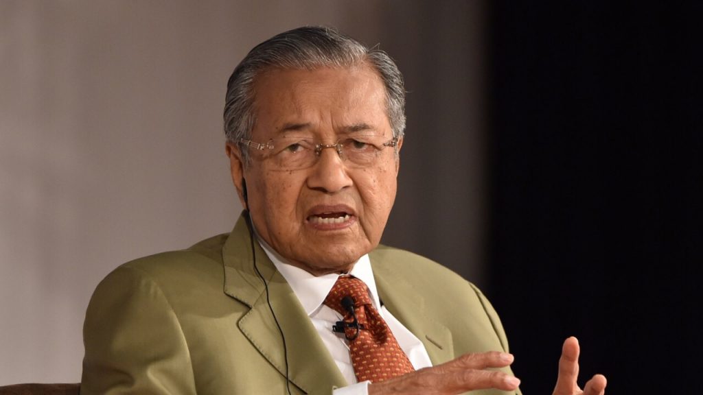 gaji menteri malaysia 2018